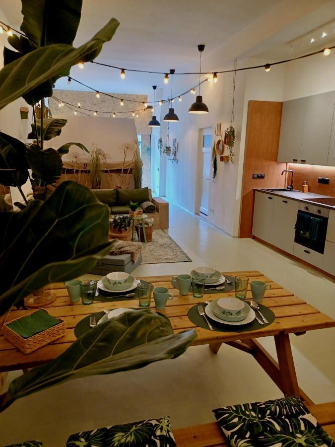 75M2 Indoor Glamping Scheveningen Apartment กรุงเฮก ภายนอก รูปภาพ