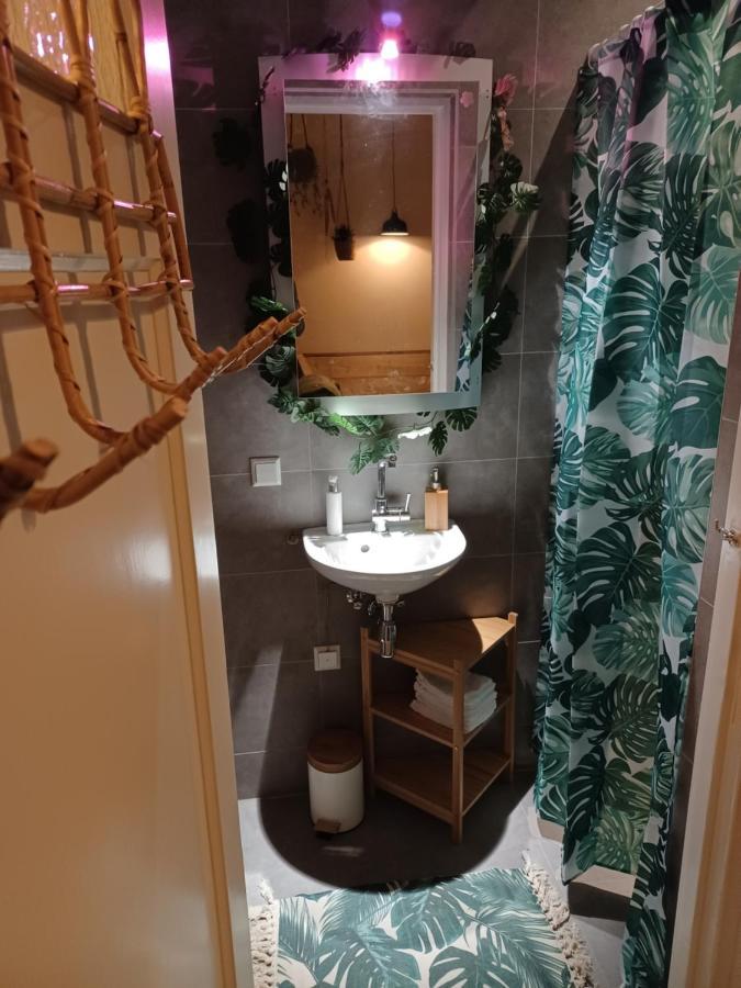75M2 Indoor Glamping Scheveningen Apartment กรุงเฮก ภายนอก รูปภาพ
